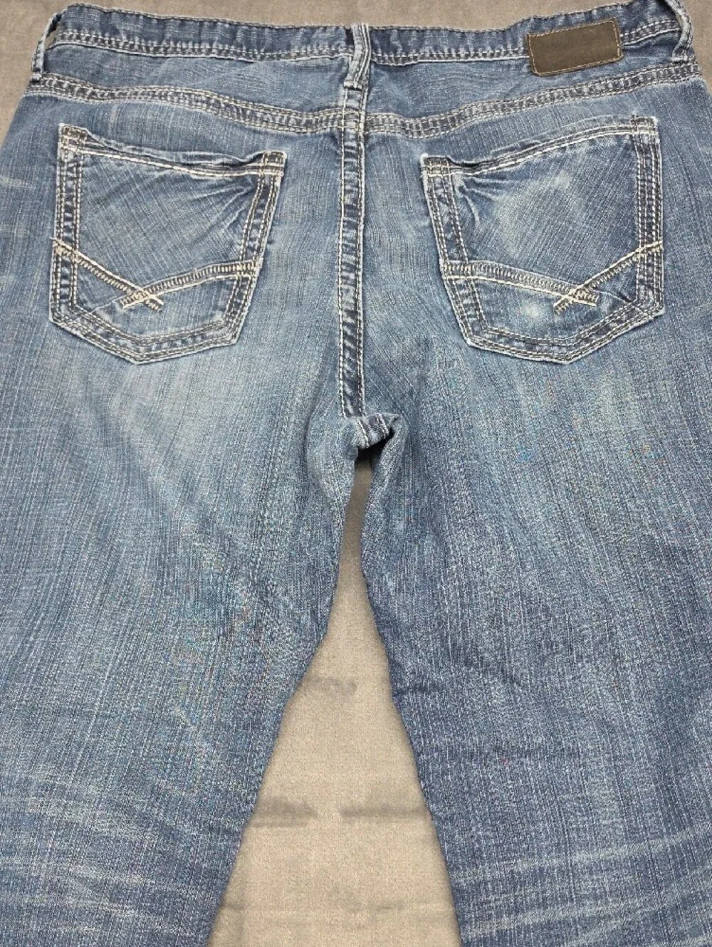 BKE Seth Men's Faded Blue Relaxed Jeans